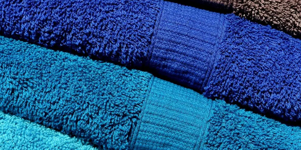 Comment faire tenir un porte-serviette ?