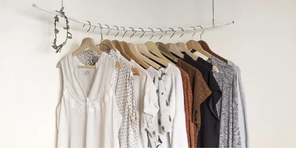 Comment fixer un porte-manteau sur un mur en placo ?
